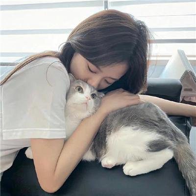 爱我就陪我看电影